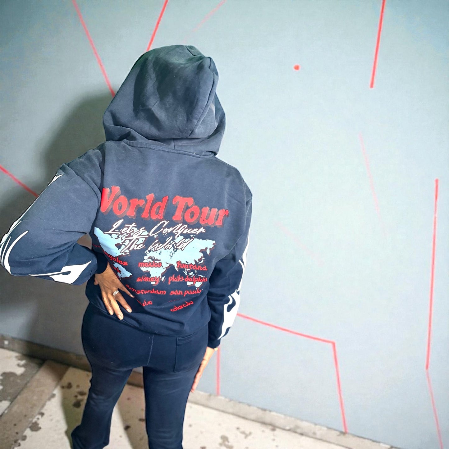 "ADMIRE1V1 WORLD TOUR I" SWEATSUIT